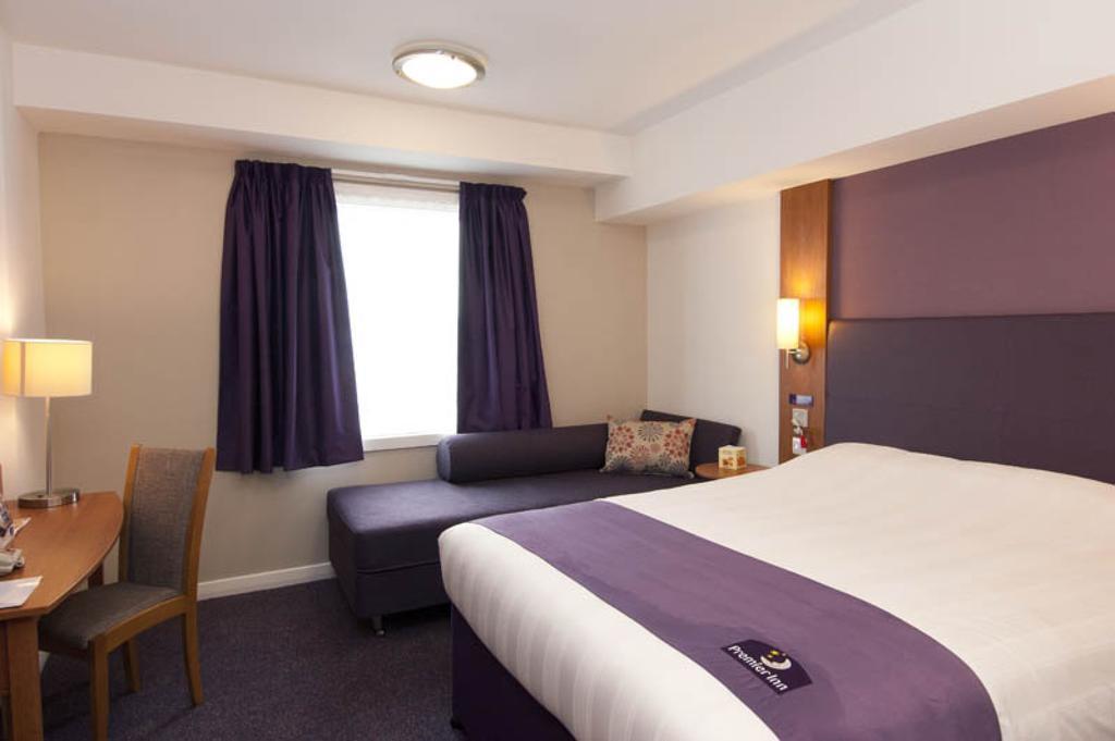 Premier Inn Liverpool Albert Dock 部屋 写真