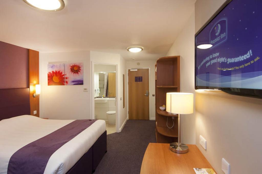 Premier Inn Liverpool Albert Dock エクステリア 写真